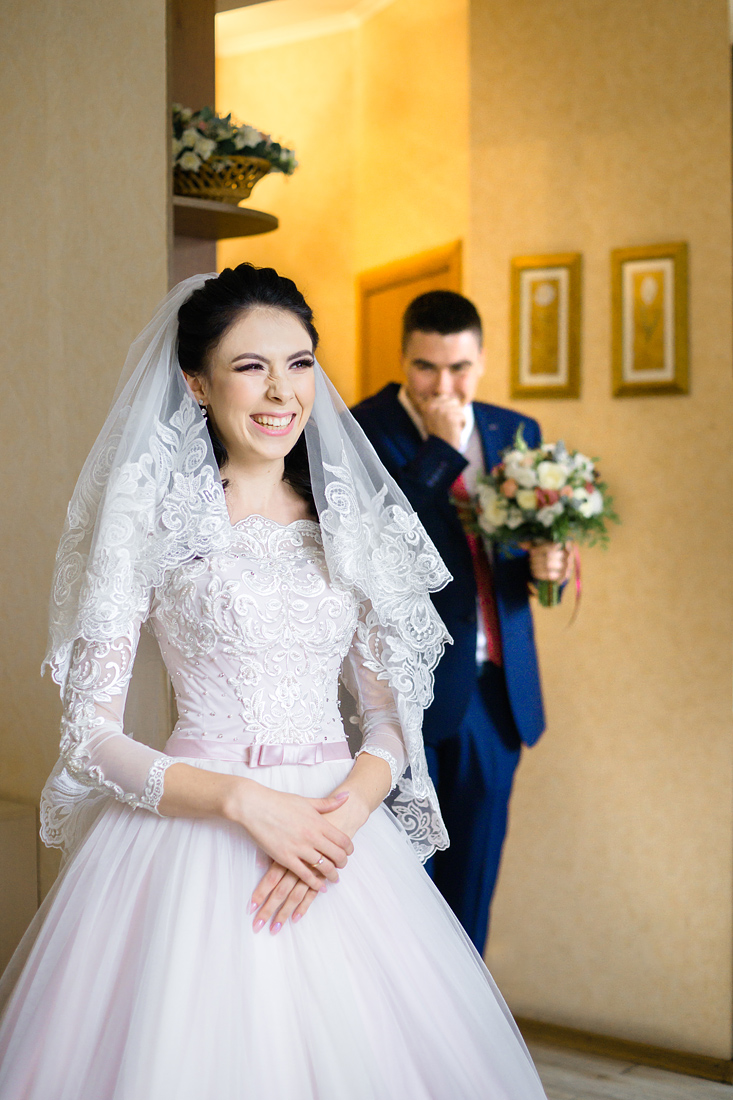 Свадебный Фотограф Запорожье Маша Рихтер встреча невесты и жениха