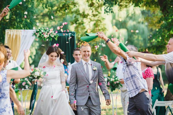 Свадьба Запорожье Фотограф Маша Рихтер лепестки роз гости церемония
